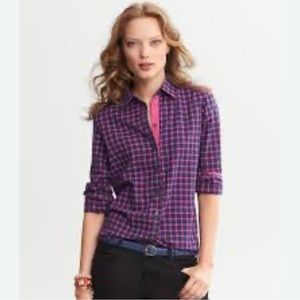 Banana Republic Navy Pink Plaid Soft Wash
Button Down Shirt, Size Small